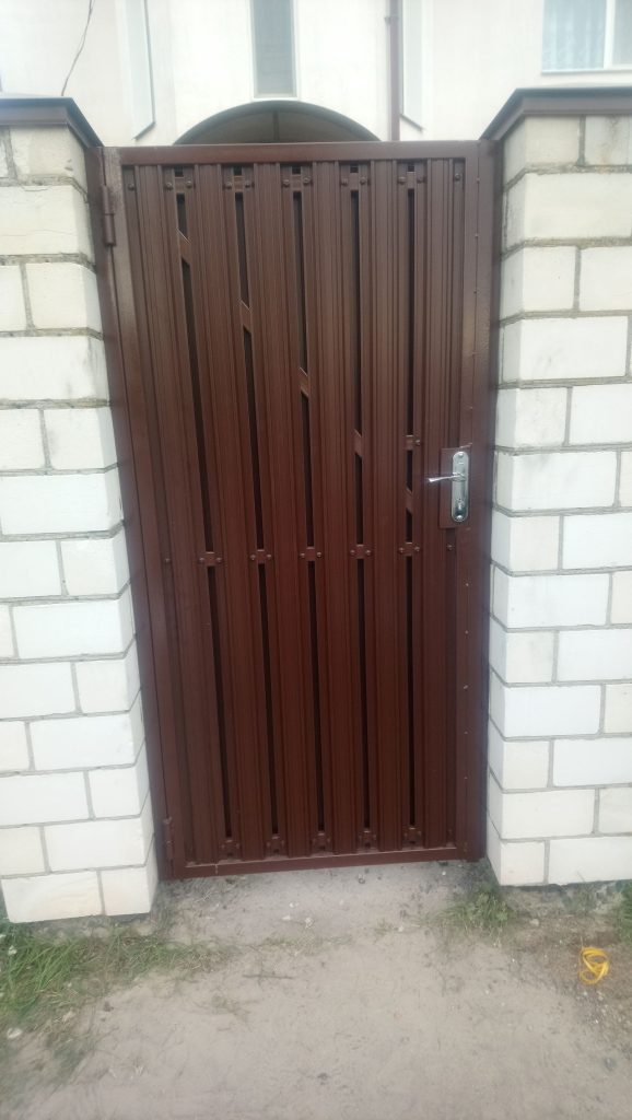 Калитка металлическая для забора